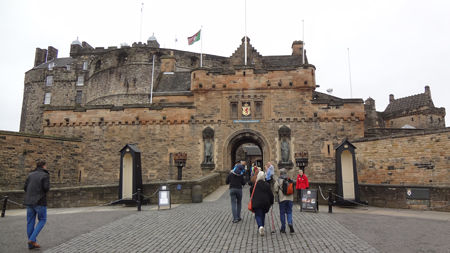 Neue Destination von Edelweiss Air: Edinburgh lässt sich bequem entdecken!