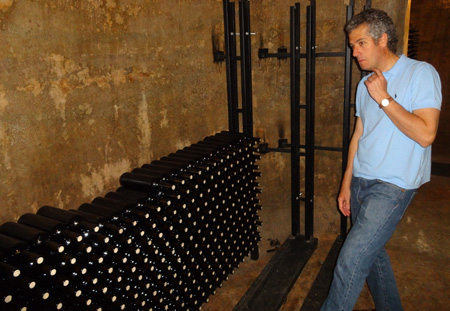 Weinkeller: Die Bodega Oliveros führt seit Generationen ein florierendes Geschäft.