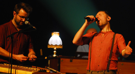 Kunz ist mit 8-köpfiger Band unplugged auf «Weisch no» – Tournée auch in Wil SG und holt sich überall Standing Ovation